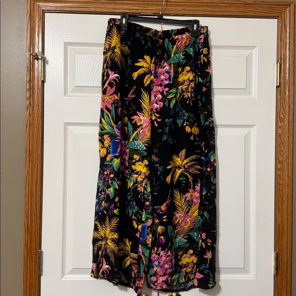 Cynthia Rowley Black Tropical Floral Tank & Pant Set - Picture 2 of 6